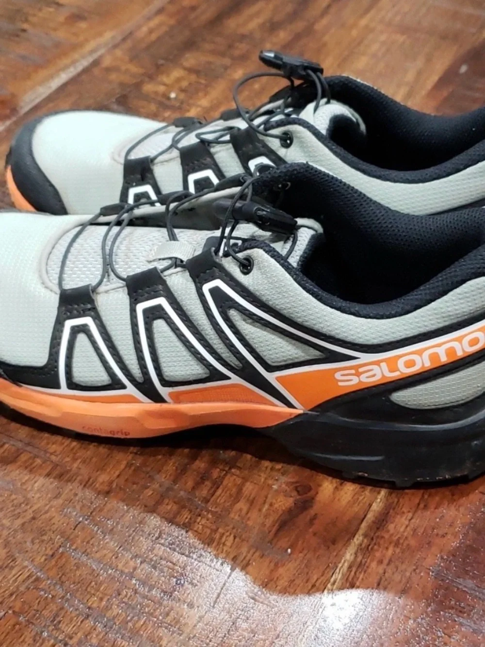 Salomon Women's Contragrip Trail Sneakers